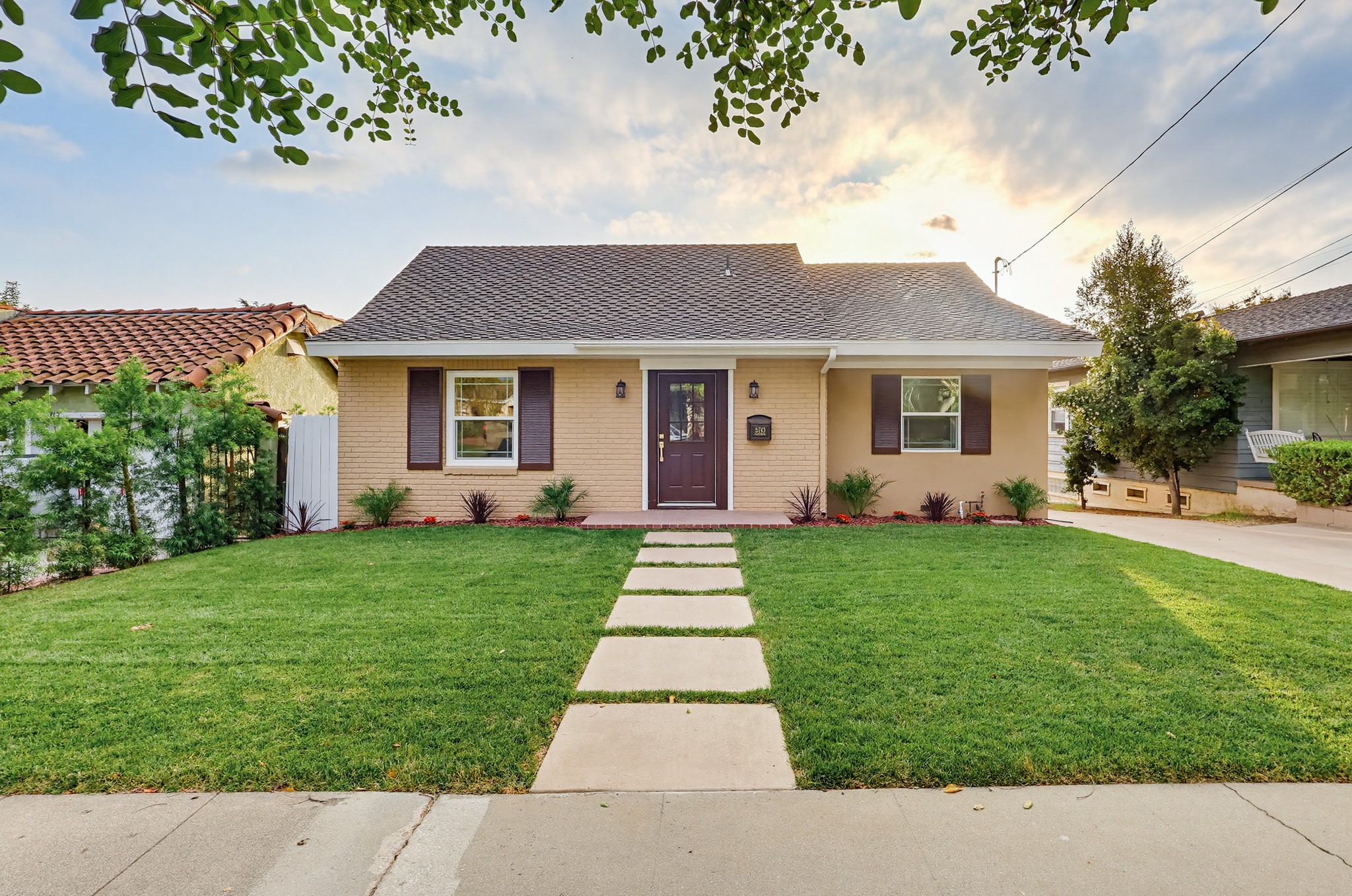 Virtual tour photo 81 of 115 for 5743 Pickering Ave