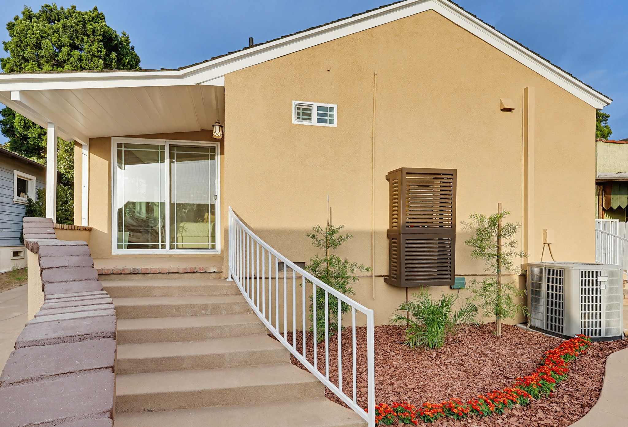 Virtual tour photo 92 of 115 for 5743 Pickering Ave