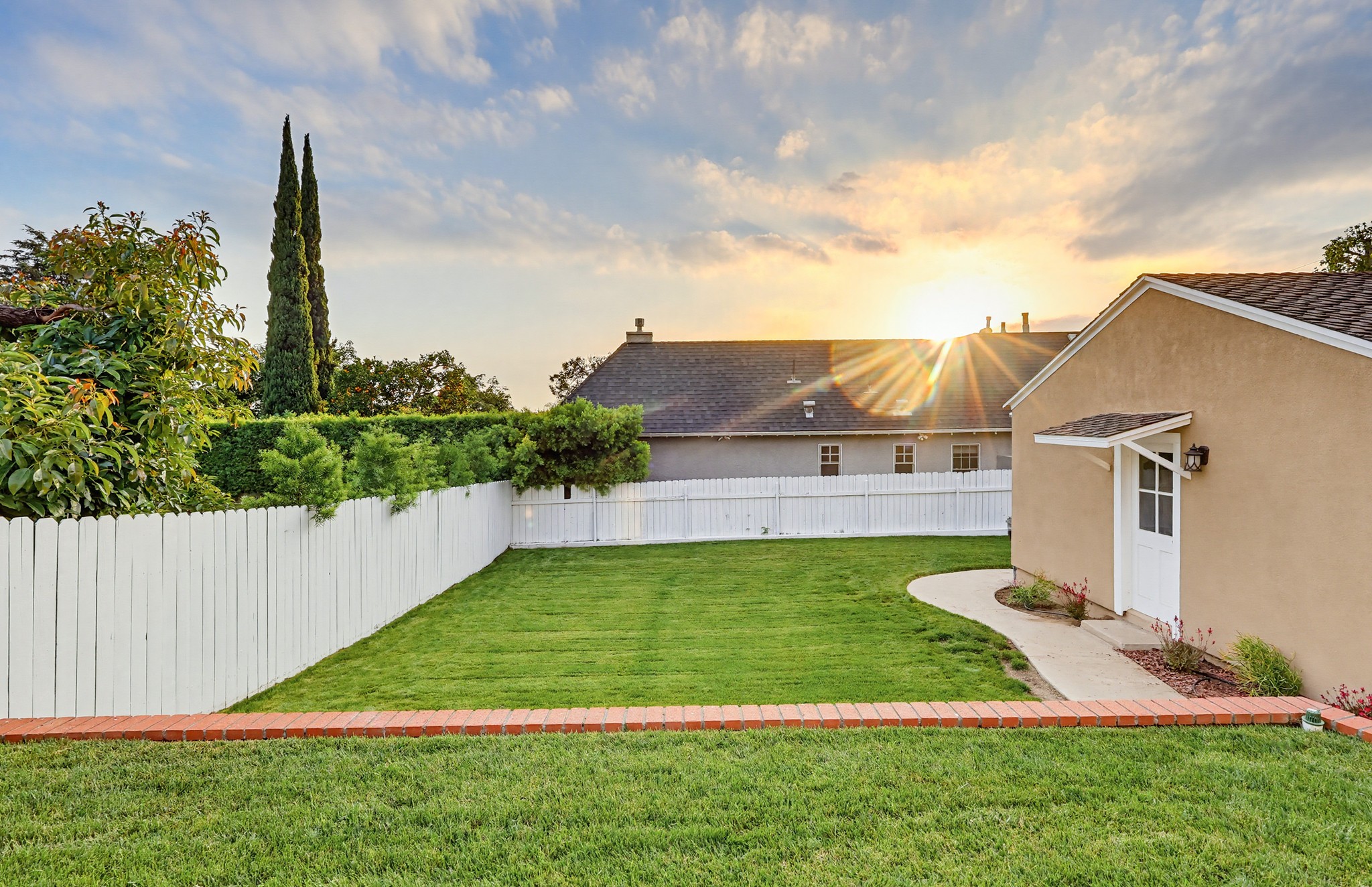 Virtual tour photo 98 of 115 for 5743 Pickering Ave