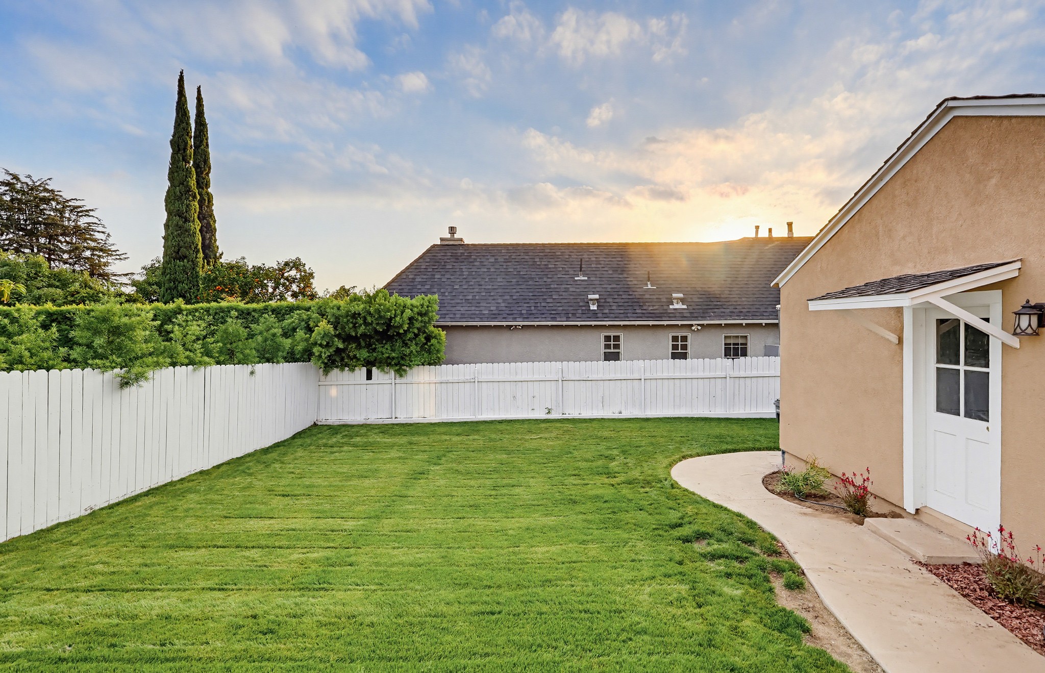 Virtual tour photo 99 of 115 for 5743 Pickering Ave