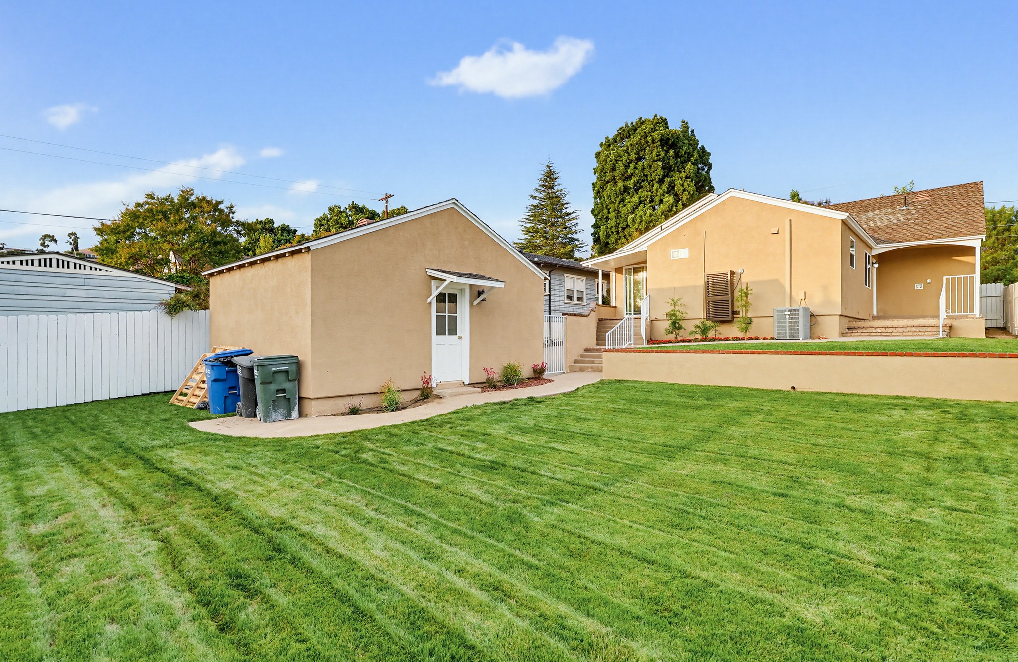 Virtual tour photo 110 of 115 for 5743 Pickering Ave