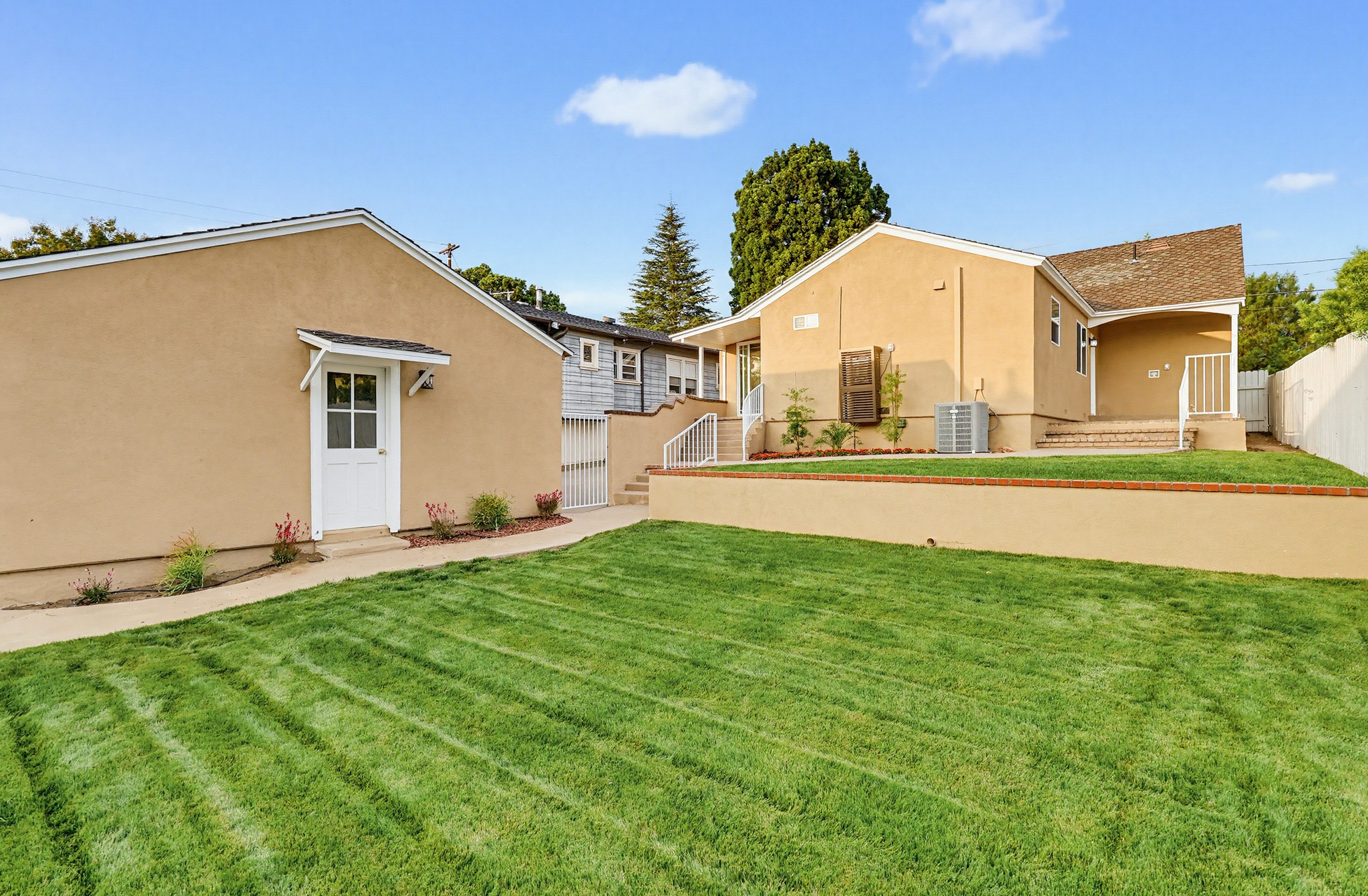 Virtual tour photo 111 of 115 for 5743 Pickering Ave
