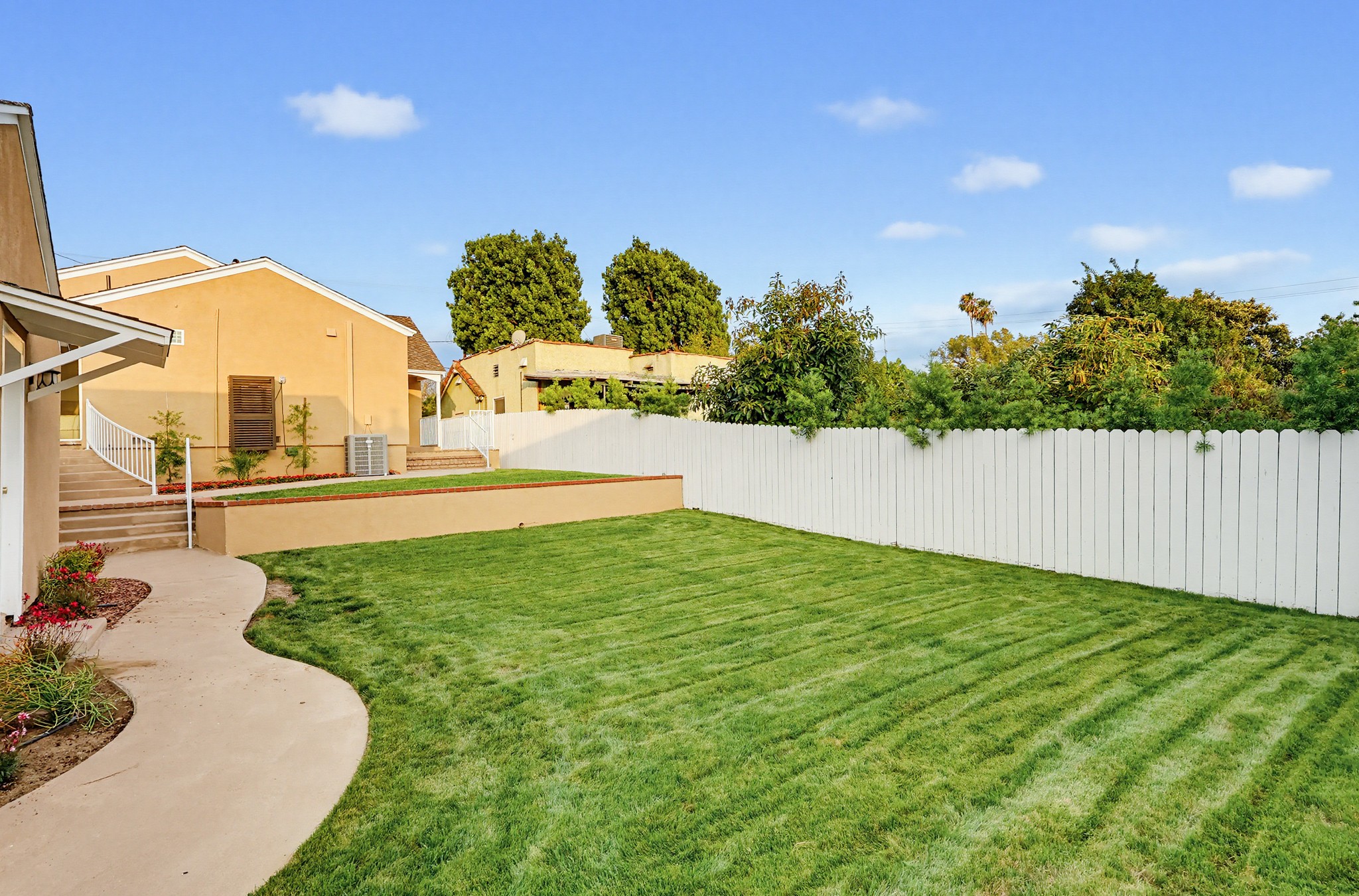 Virtual tour photo 113 of 115 for 5743 Pickering Ave