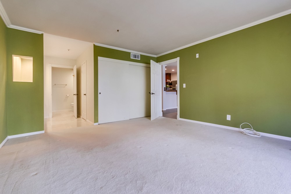 Virtual tour photo 22 of 34 for 5745 Friars Rd #75
