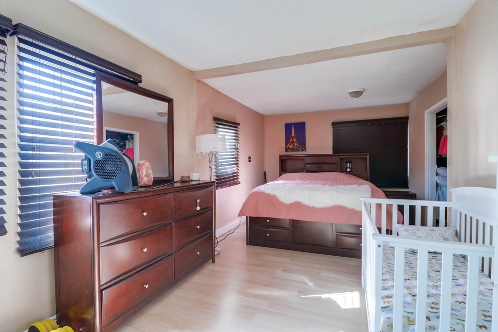 Virtual tour photo 16 of 35 for 5746 Market St