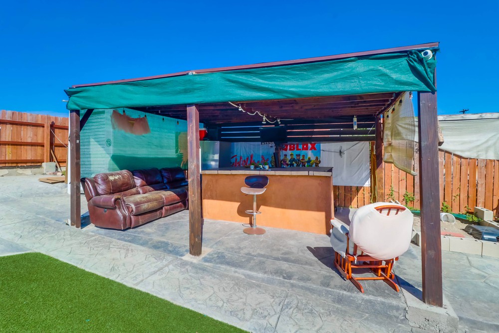 Virtual tour photo 28 of 35 for 5746 Market St