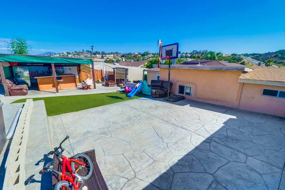 Virtual tour photo 33 of 35 for 5746 Market St