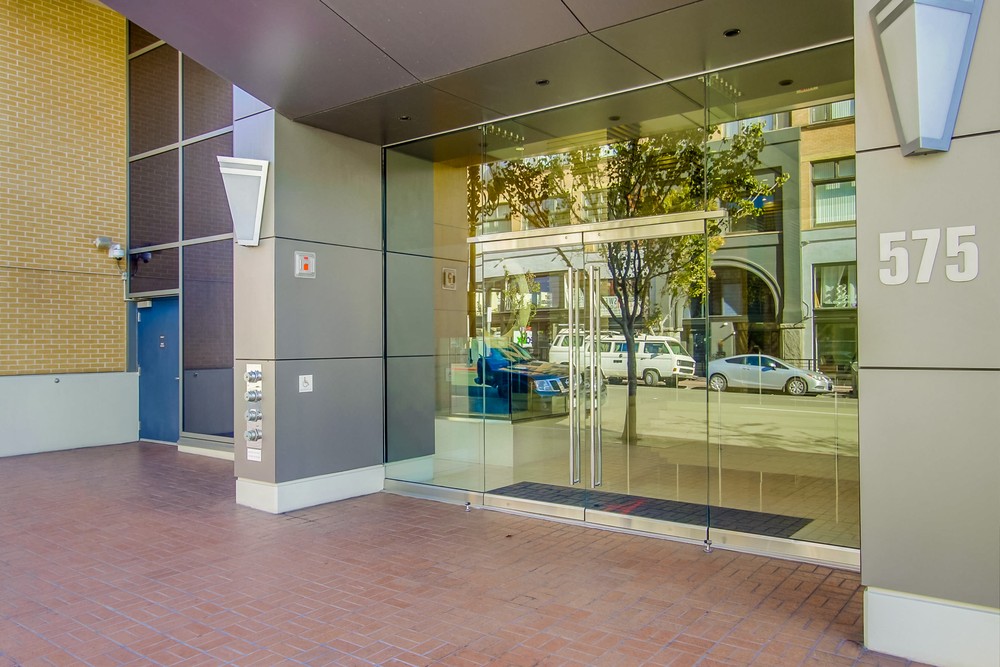 Virtual tour photo 4 of 57 for 575 6th Avenue Unit 802 San Diego