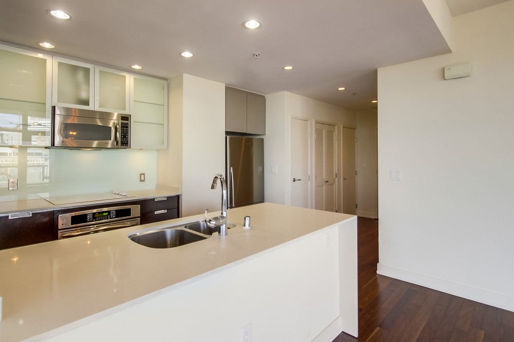 Virtual tour photo 18 of 57 for 575 6th Avenue Unit 802 San Diego