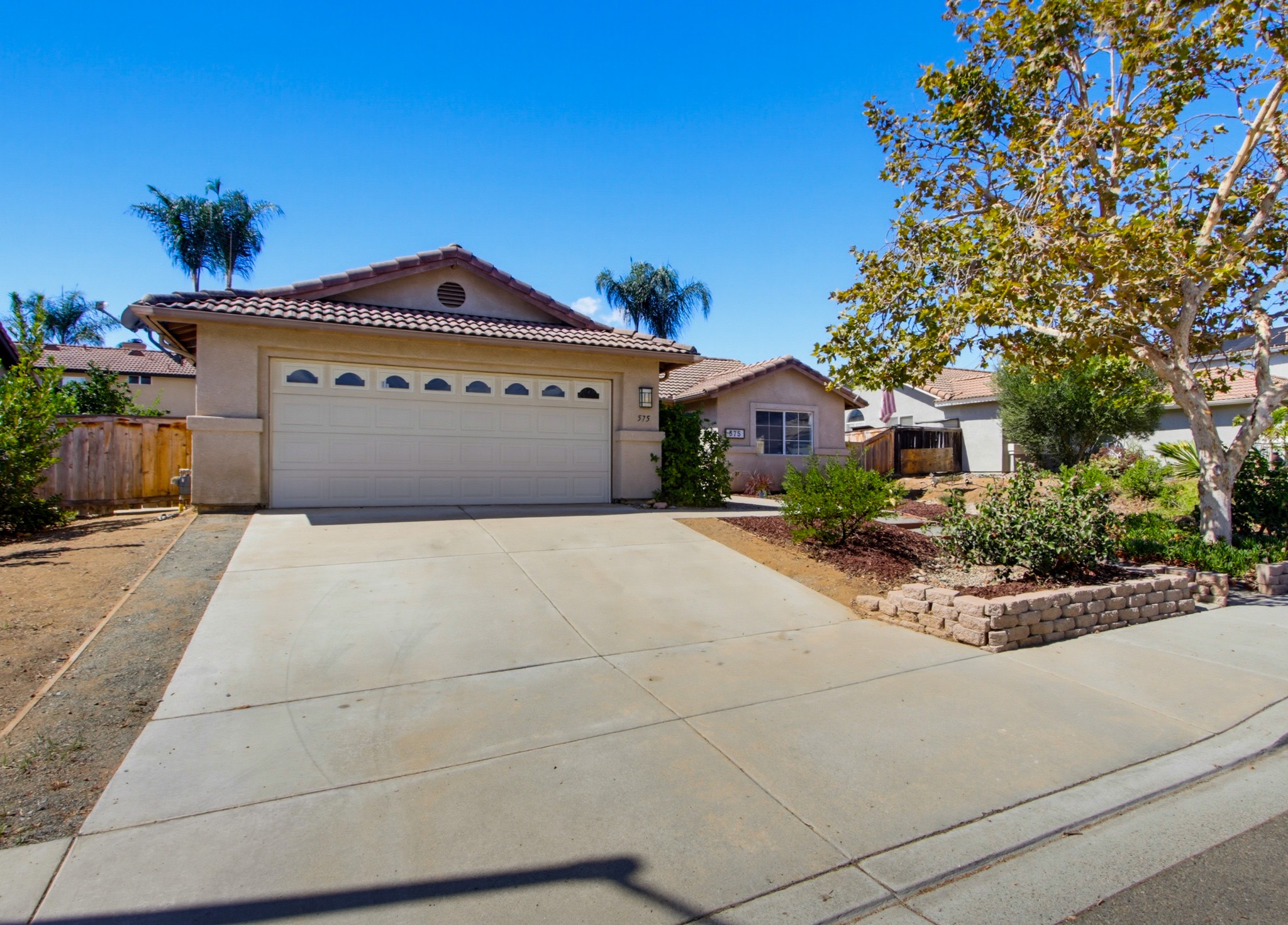 Virtual tour photo 3 of 56 for 575 Alta Meadow Ln