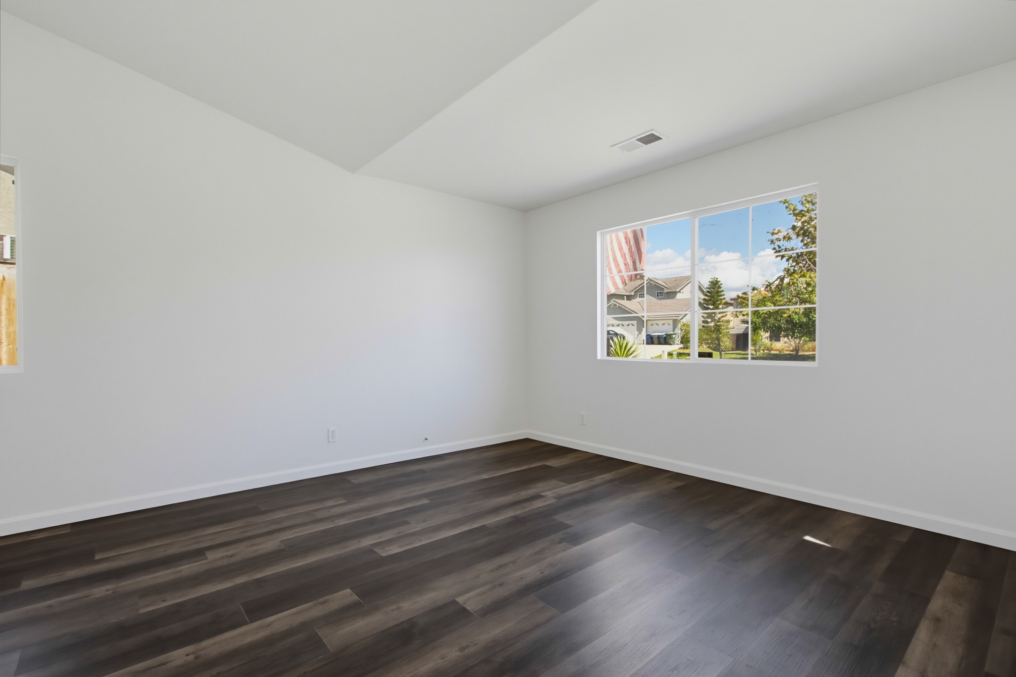Virtual tour photo 15 of 56 for 575 Alta Meadow Ln