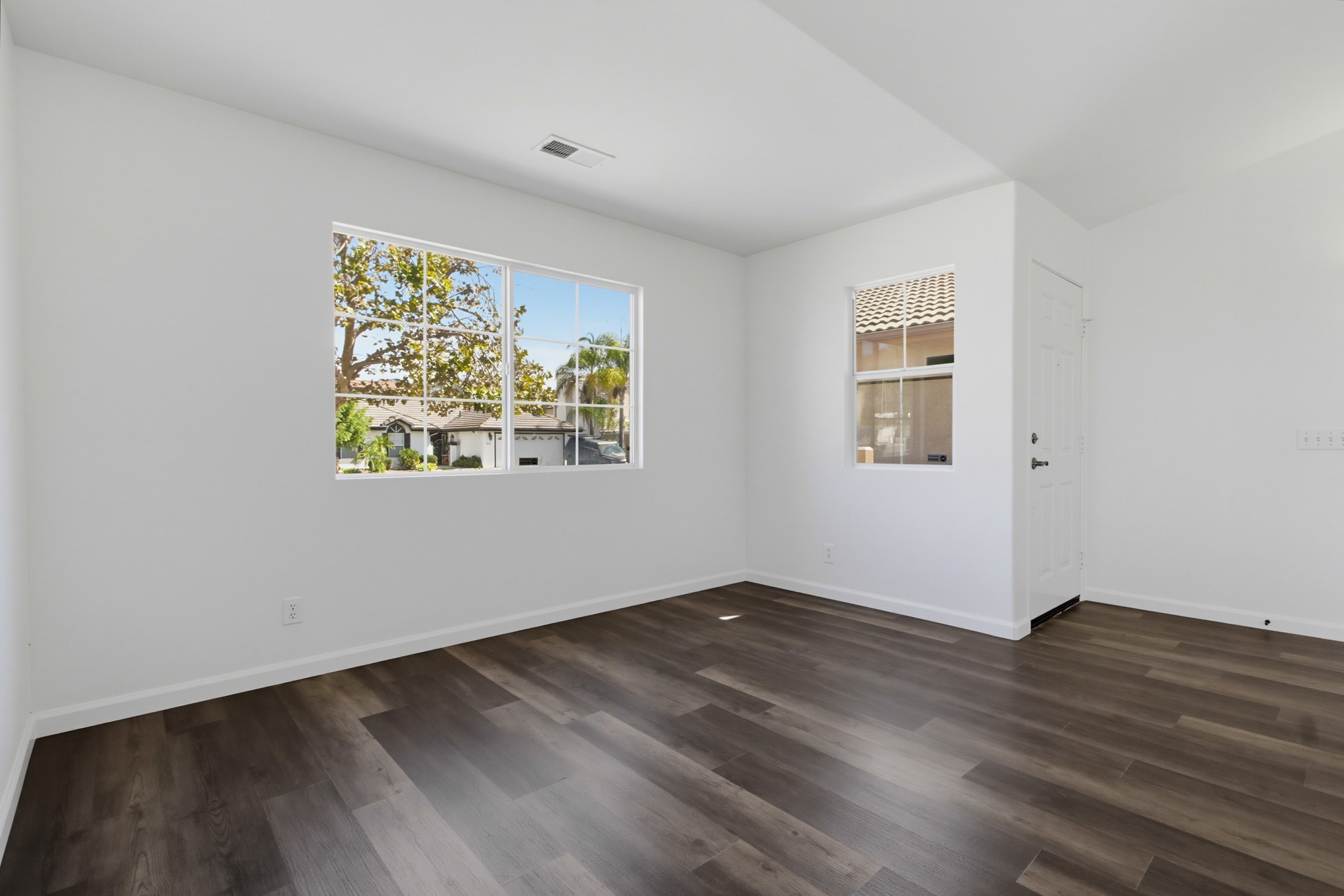 Virtual tour photo 16 of 56 for 575 Alta Meadow Ln