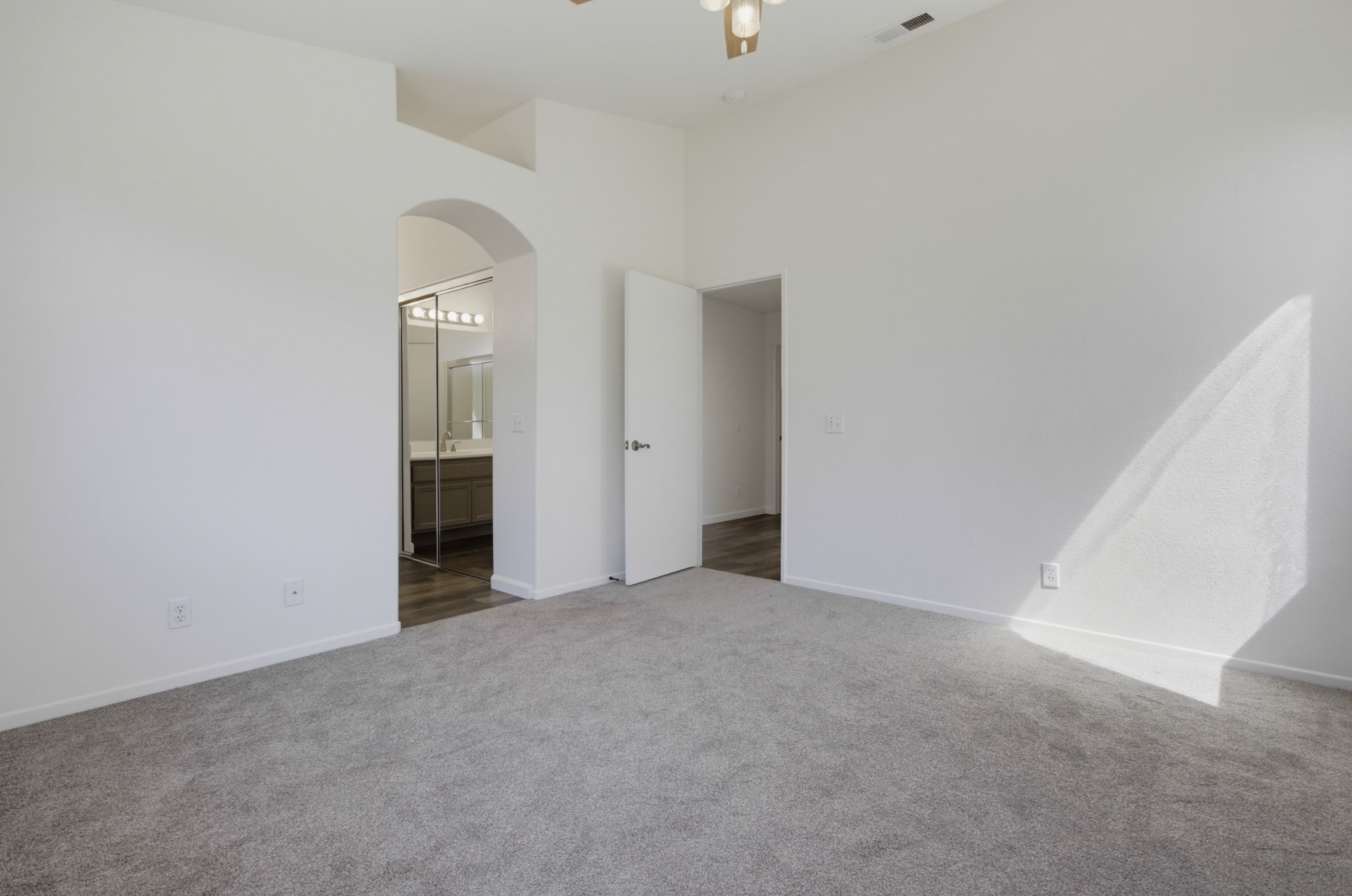 Virtual tour photo 32 of 56 for 575 Alta Meadow Ln