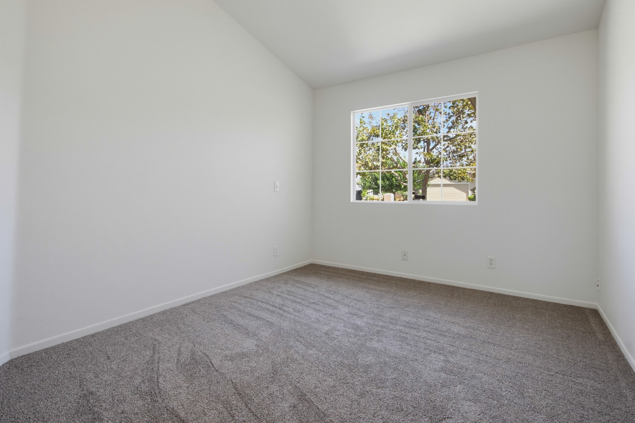 Virtual tour photo 38 of 56 for 575 Alta Meadow Ln