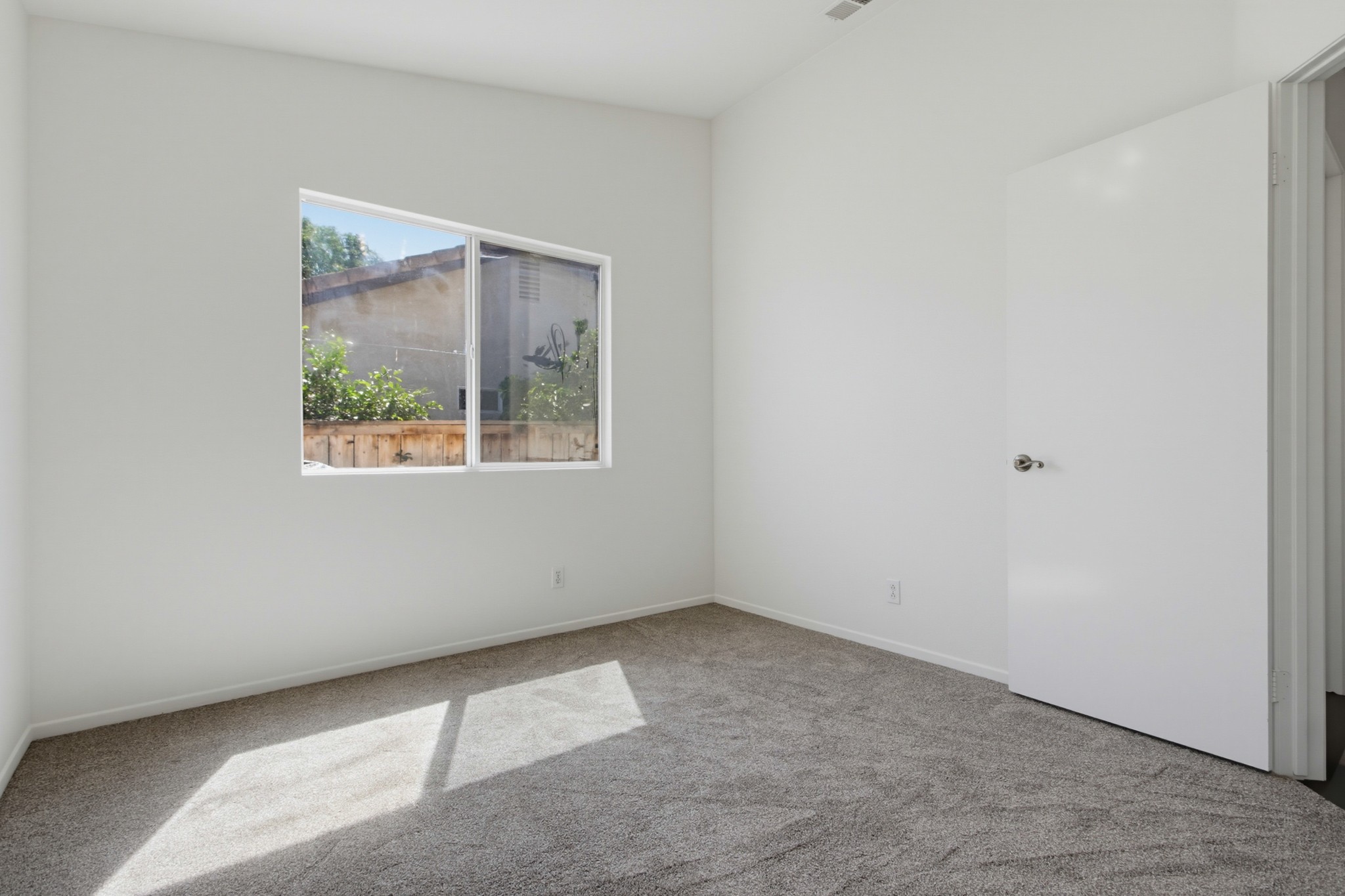 Virtual tour photo 41 of 56 for 575 Alta Meadow Ln