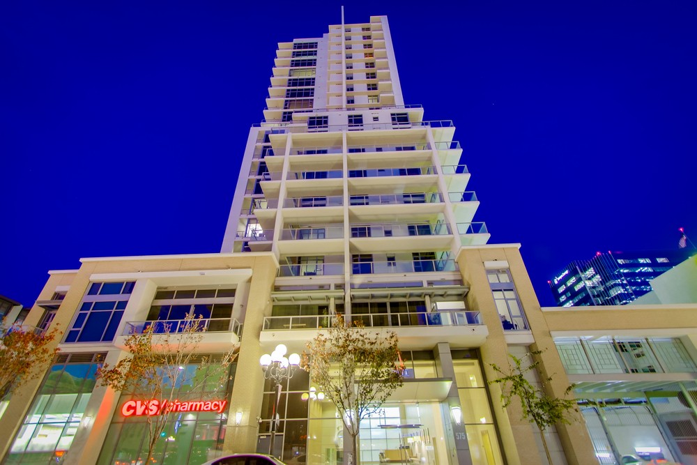 Virtual tour photo 3 of 93 for 575 Sixth Ave #1704
