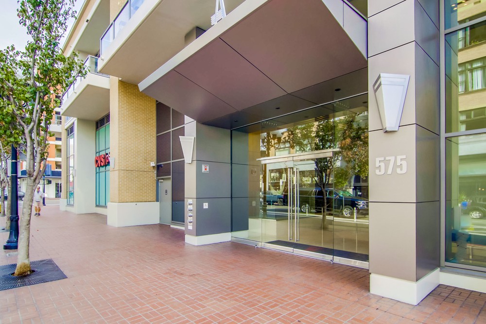 Virtual tour photo 4 of 58 for 575 Sixth Ave