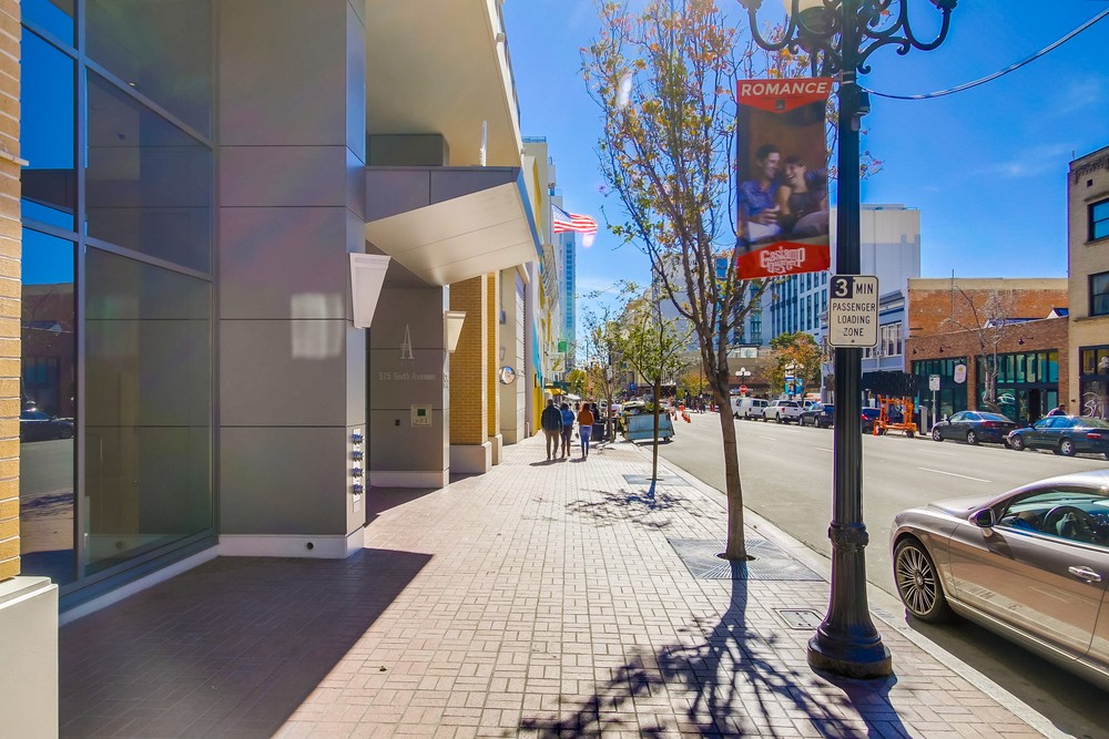 Virtual tour photo 4 of 48 for 575 Sixth Ave #511