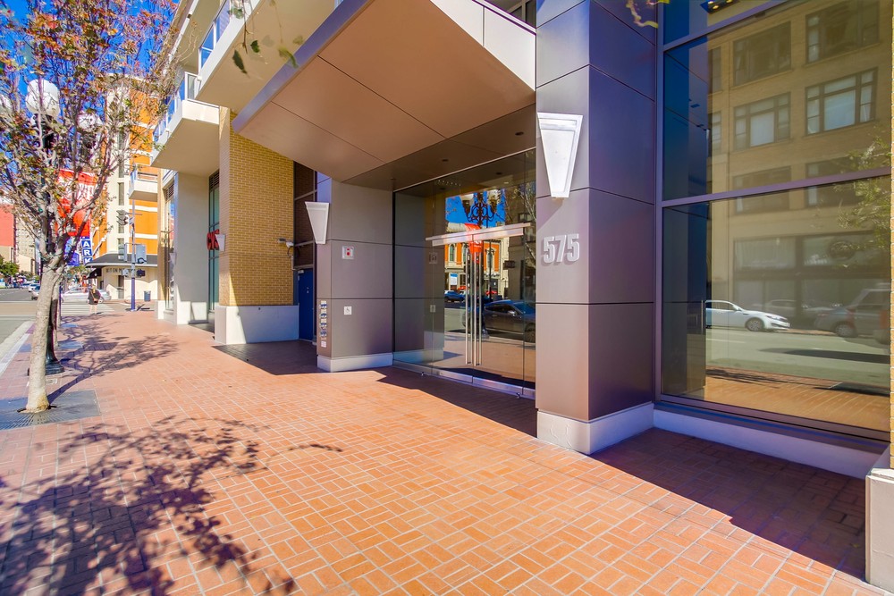 Virtual tour photo 5 of 48 for 575 Sixth Ave #511