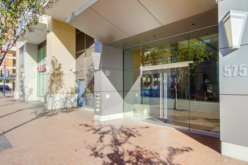 Virtual tour photo 4 of 41 for 575 Sixth Ave #902