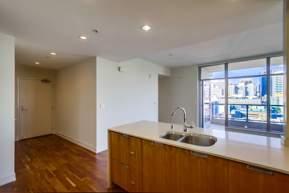 Virtual tour photo 16 of 41 for 575 Sixth Ave #902
