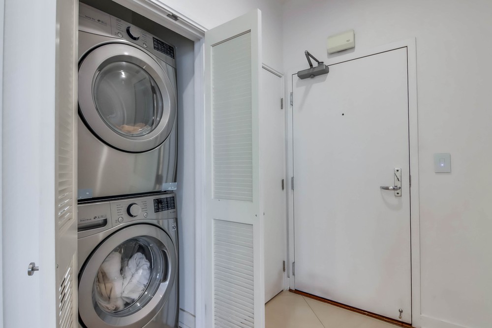 Virtual tour photo 40 of 79 for 575 Sixth Ave UNIT 1402