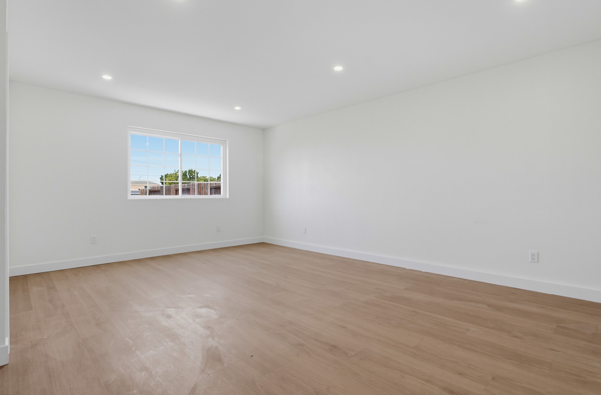 Virtual tour photo 30 of 44 for 5754 Potomac St