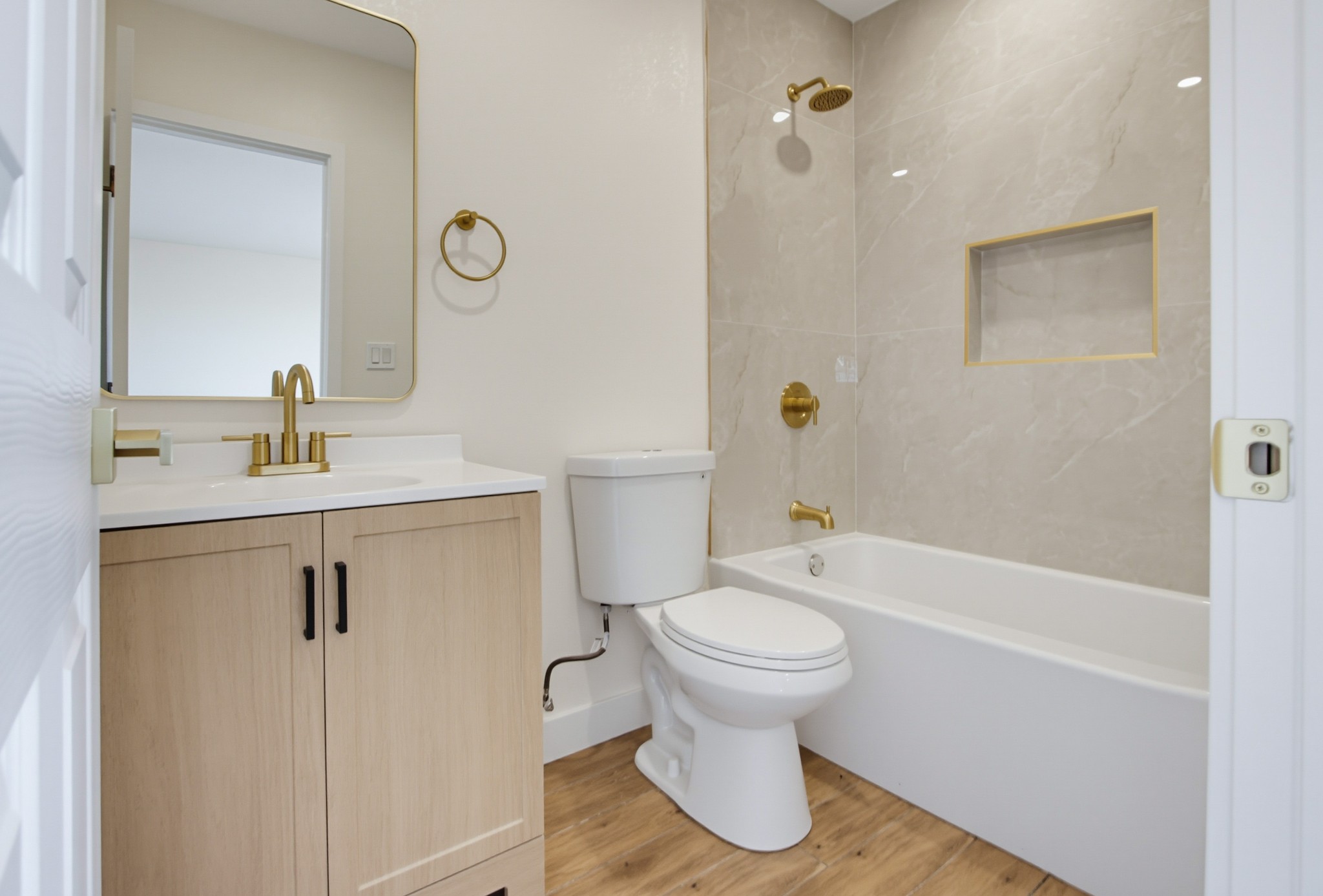 Virtual tour photo 34 of 44 for 5754 Potomac St