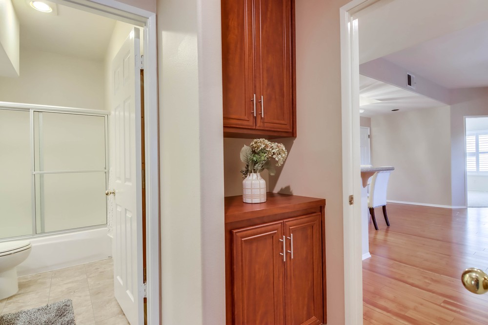 Virtual tour photo 20 of 40 for 580 Camino De La Reina UNIT 129
