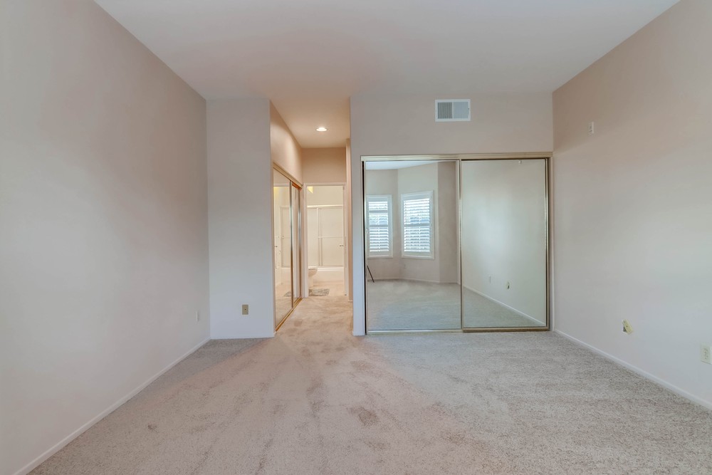 Virtual tour photo 22 of 40 for 580 Camino De La Reina UNIT 129