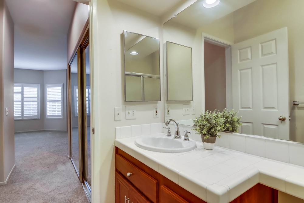 Virtual tour photo 24 of 40 for 580 Camino De La Reina UNIT 129