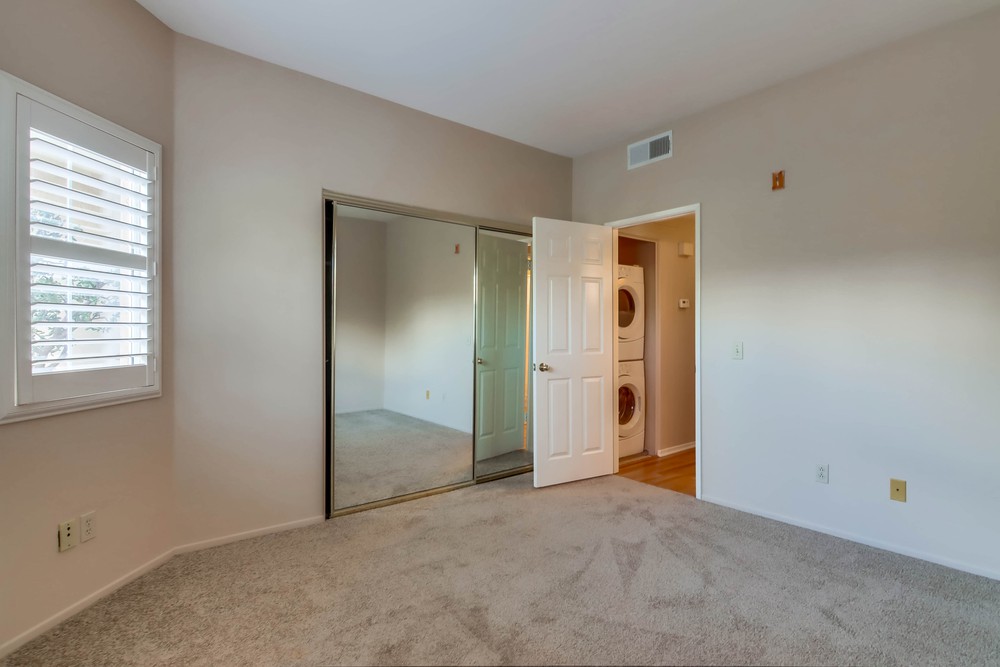 Virtual tour photo 30 of 40 for 580 Camino De La Reina UNIT 129