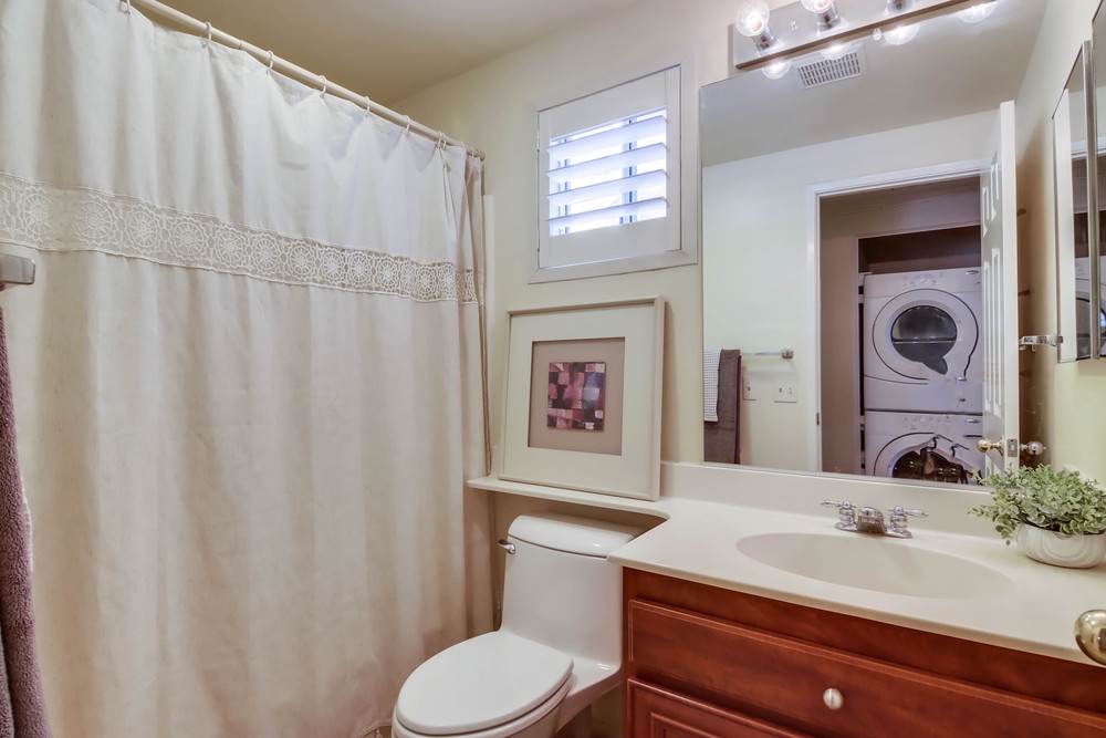Virtual tour photo 32 of 40 for 580 Camino De La Reina UNIT 129