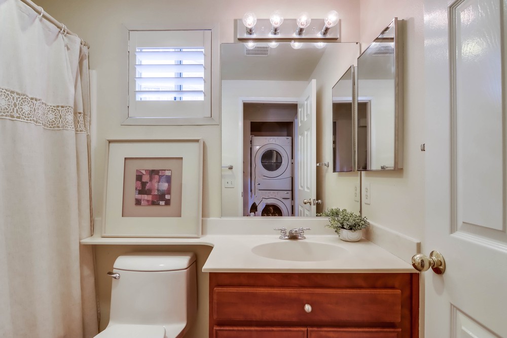 Virtual tour photo 33 of 40 for 580 Camino De La Reina UNIT 129