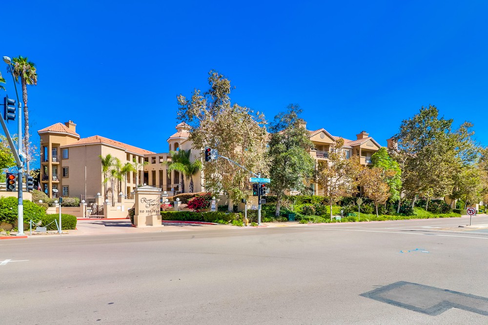 Virtual tour photo 3 of 34 for 580 Camino De La Reina