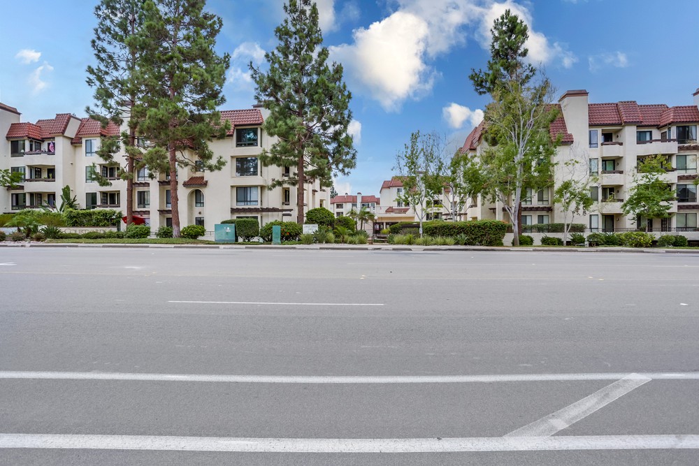 Virtual tour photo 1 of 36 for 5805 Friars Rd APT 2306