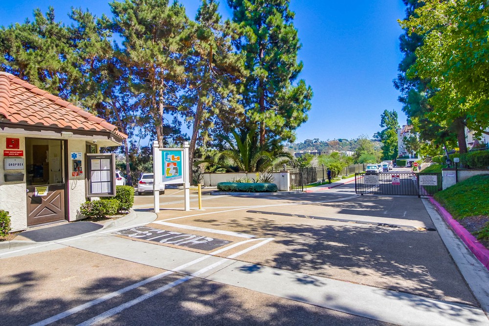Virtual tour photo 3 of 34 for 5805 Friars Rd APT 2306