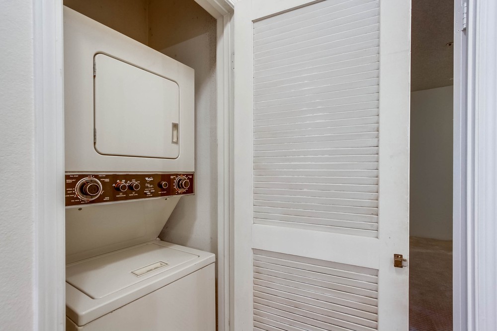 Virtual tour photo 27 of 34 for 5805 Friars Rd APT 2306