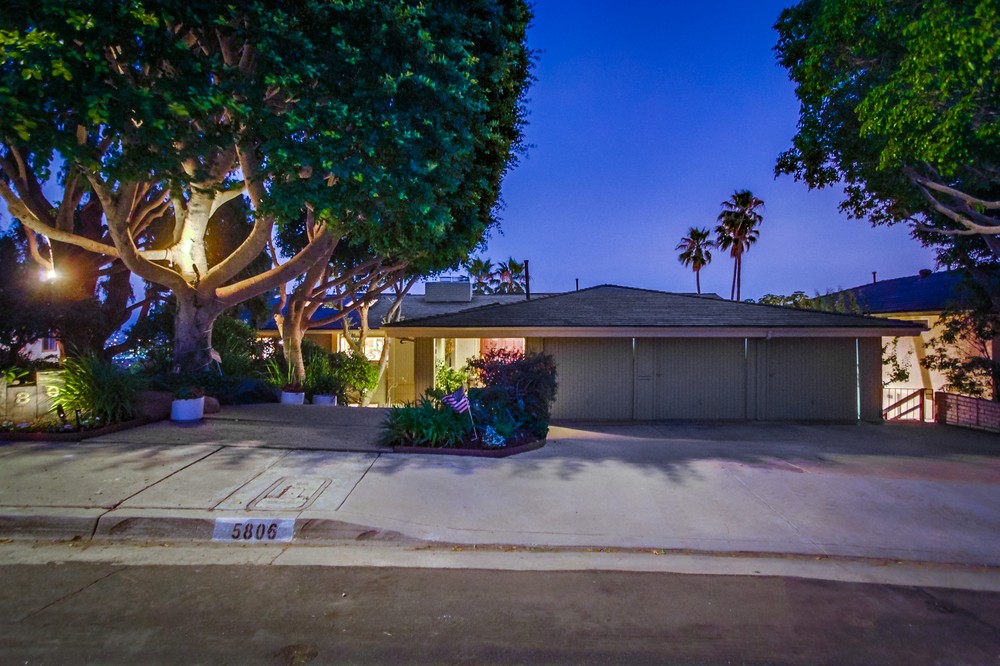 Virtual tour photo 4 of 90 for 5806 Ridgemoor Drive