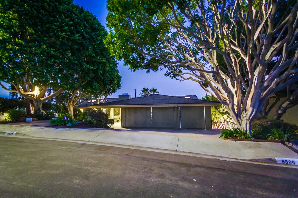 Virtual tour photo 5 of 90 for 5806 Ridgemoor Drive