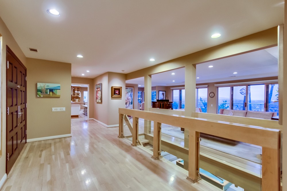 Virtual tour photo 13 of 90 for 5806 Ridgemoor Drive