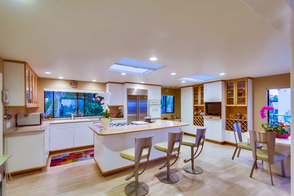 Virtual tour photo 21 of 90 for 5806 Ridgemoor Drive