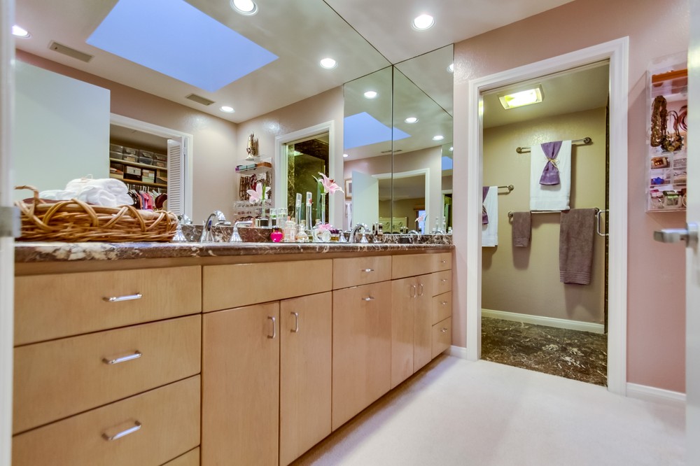 Virtual tour photo 32 of 90 for 5806 Ridgemoor Drive