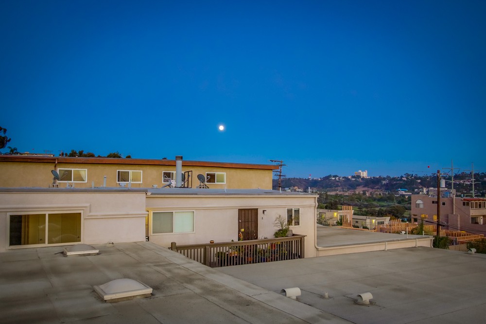 Virtual tour photo 9 of 77 for 5810 Riley St #7