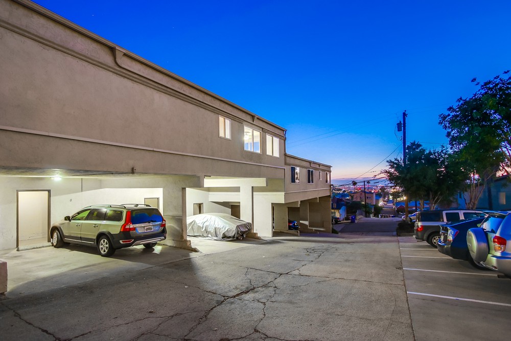 Virtual tour photo 13 of 77 for 5810 Riley St #7