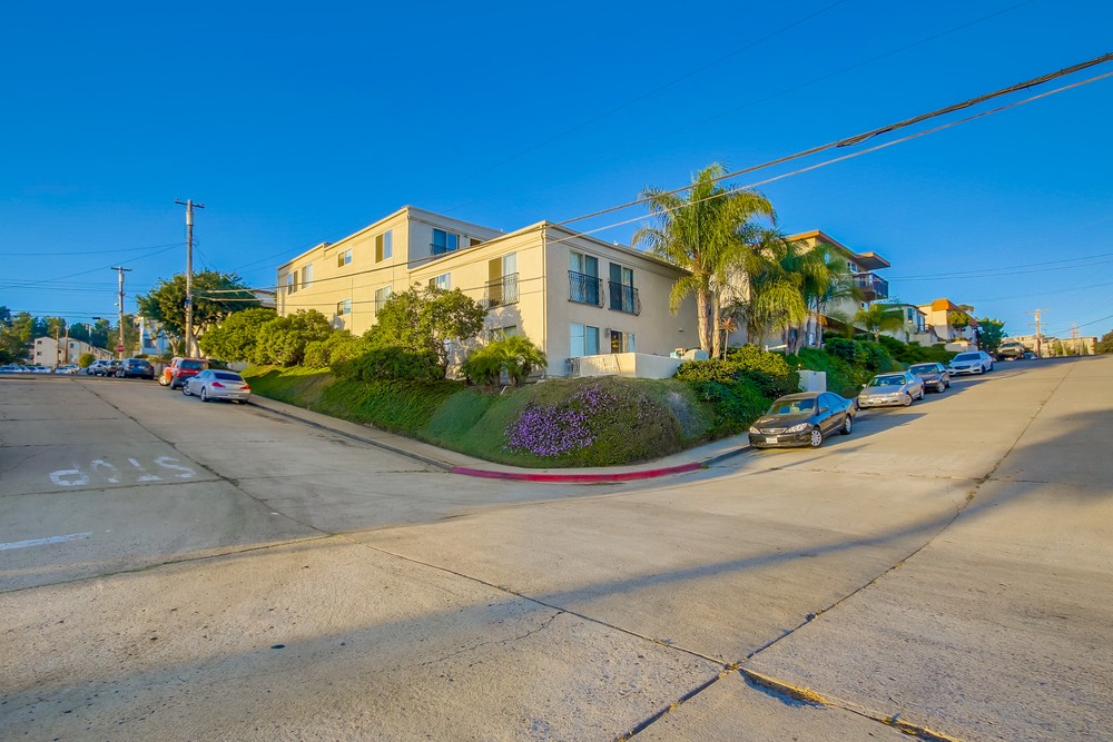 Virtual tour photo 53 of 77 for 5810 Riley St #7