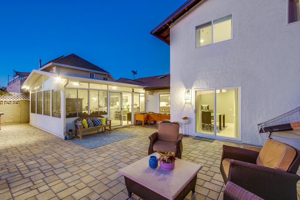 Virtual tour photo 8 of 65 for 5818 Mott St