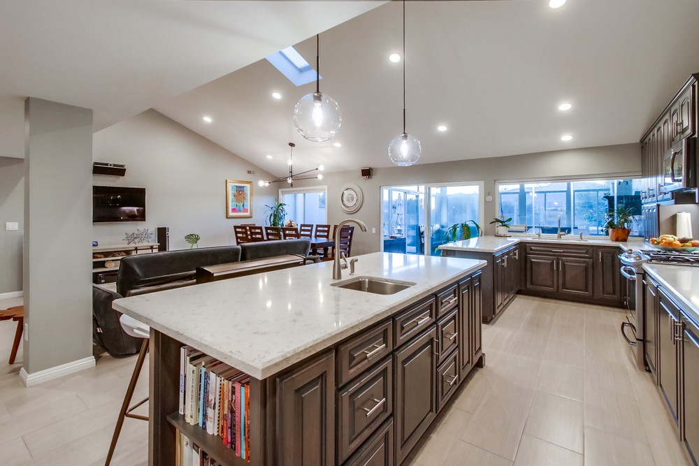 Virtual tour photo 22 of 65 for 5818 Mott St