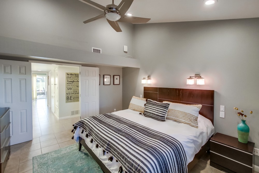 Virtual tour photo 33 of 65 for 5818 Mott St