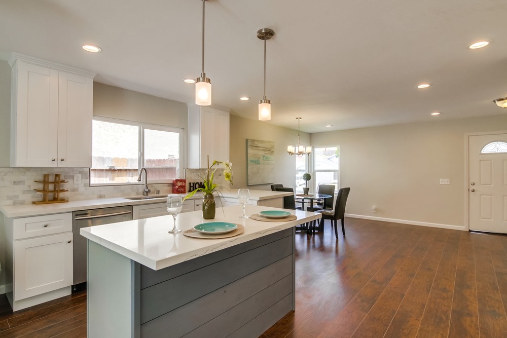 Virtual tour photo 25 of 49 for 5825 Cervantes Ave